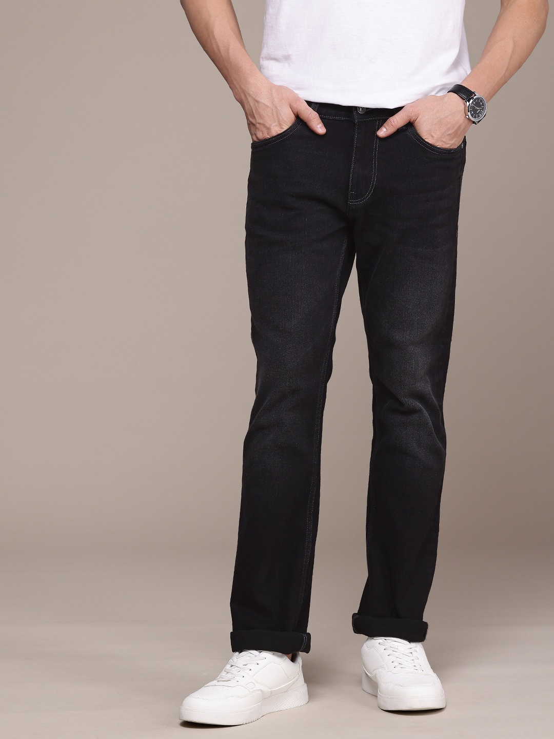 

Nautica Men Straight Fit Light Fade Stretchable Jeans, Black