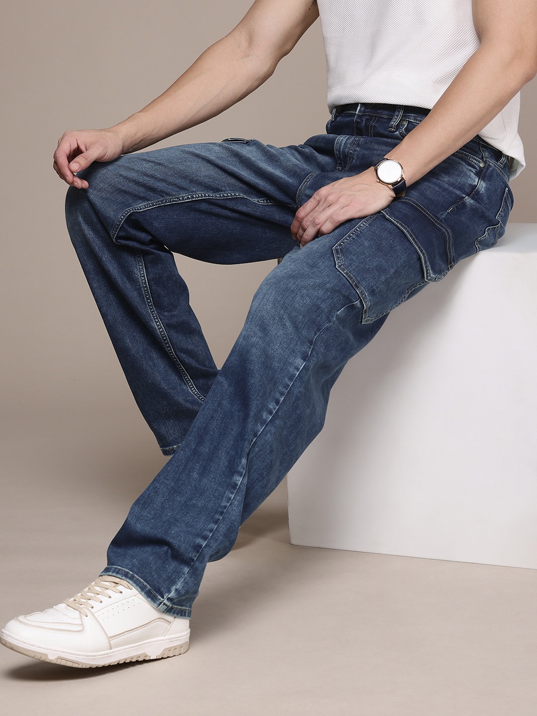 

Nautica Men Heavy Fade Stretchable Caro Style Jeans, Blue