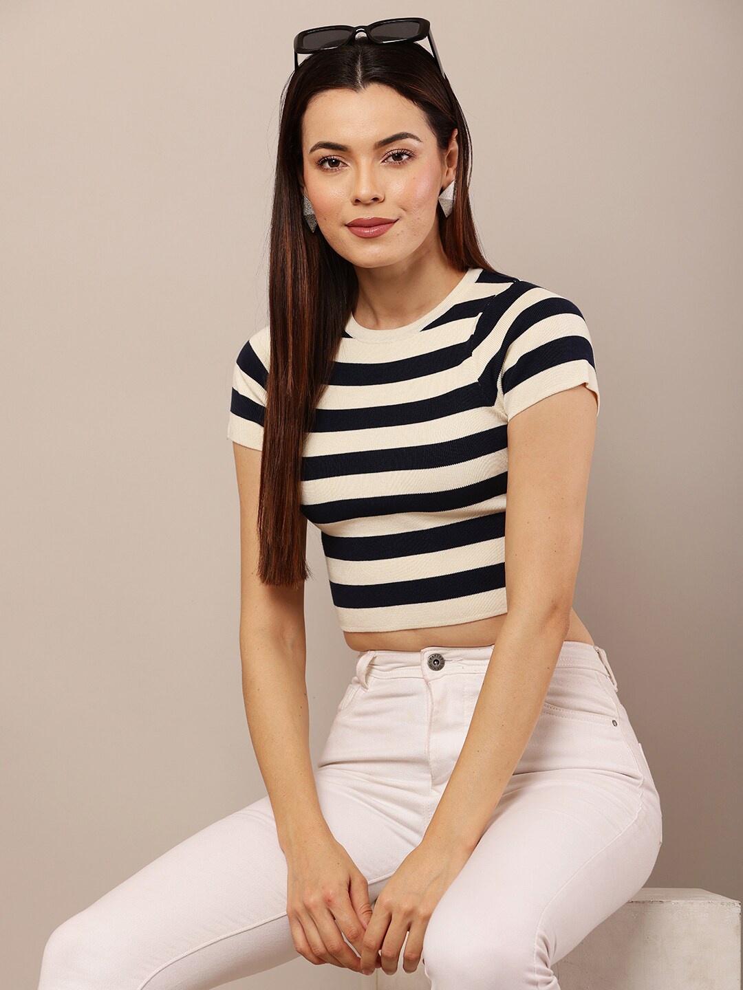 

NoBarr Striped Round Neck Short Sleeves Crop Top, Black