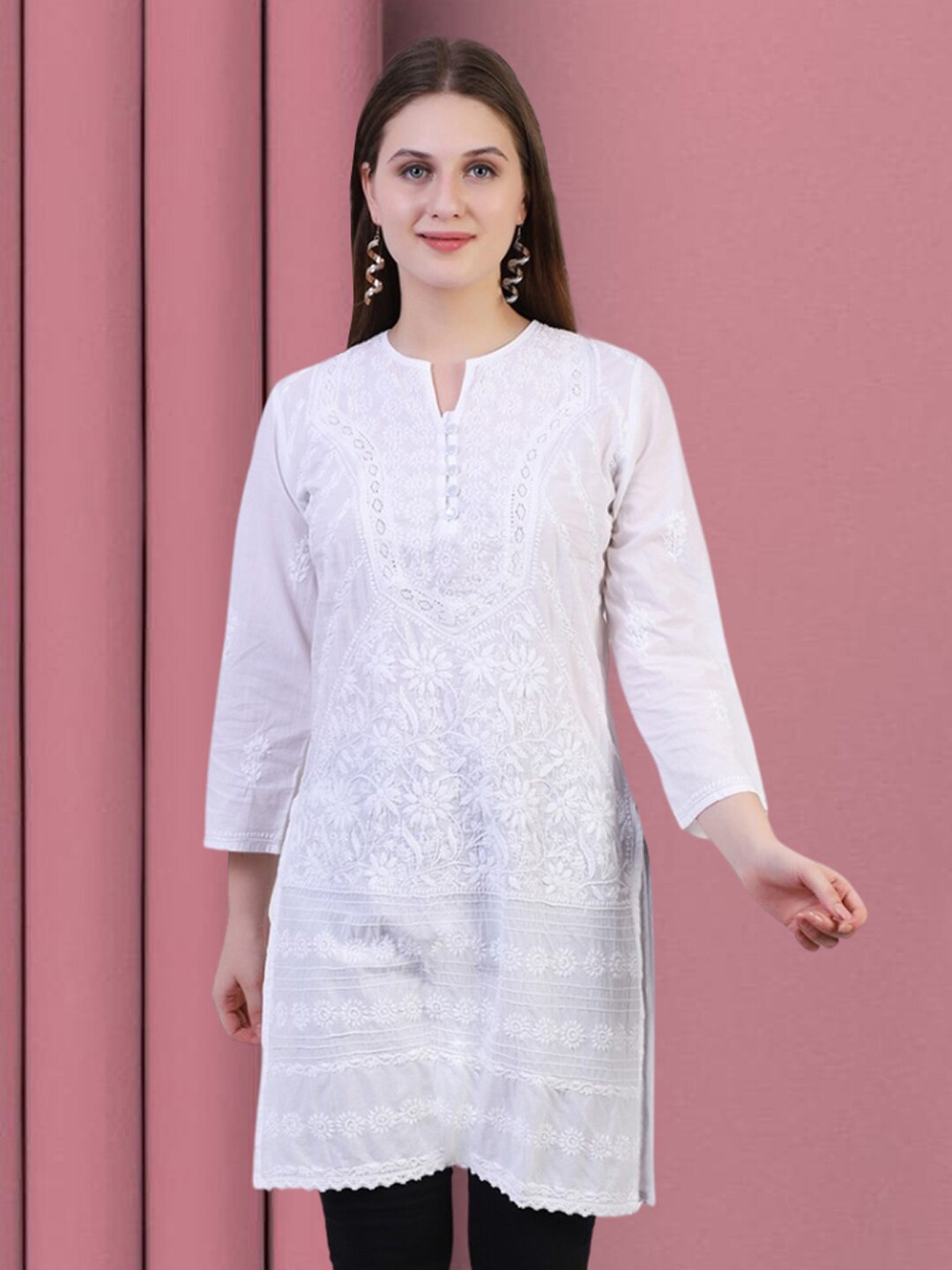 

PARAMOUNT CHIKAN Ethnic Motifs Embroidered Chikankari Cotton Kurti, White