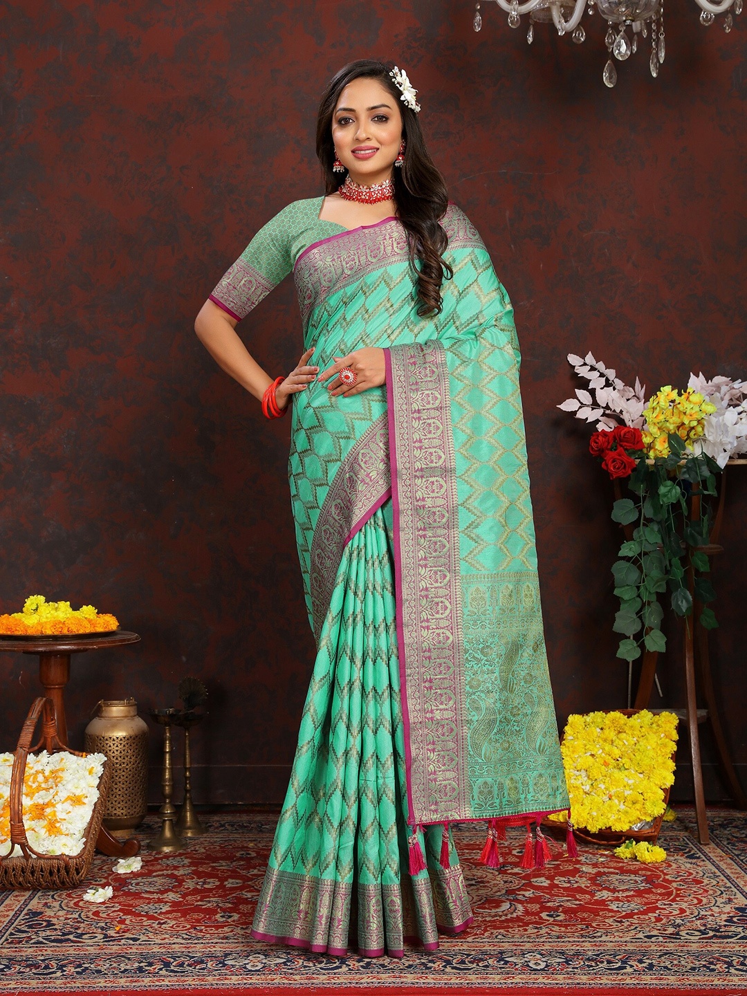 

VEDANT VASTRAM Ethnic Motifs Woven Design Zari Banarasi Saree, Sea green