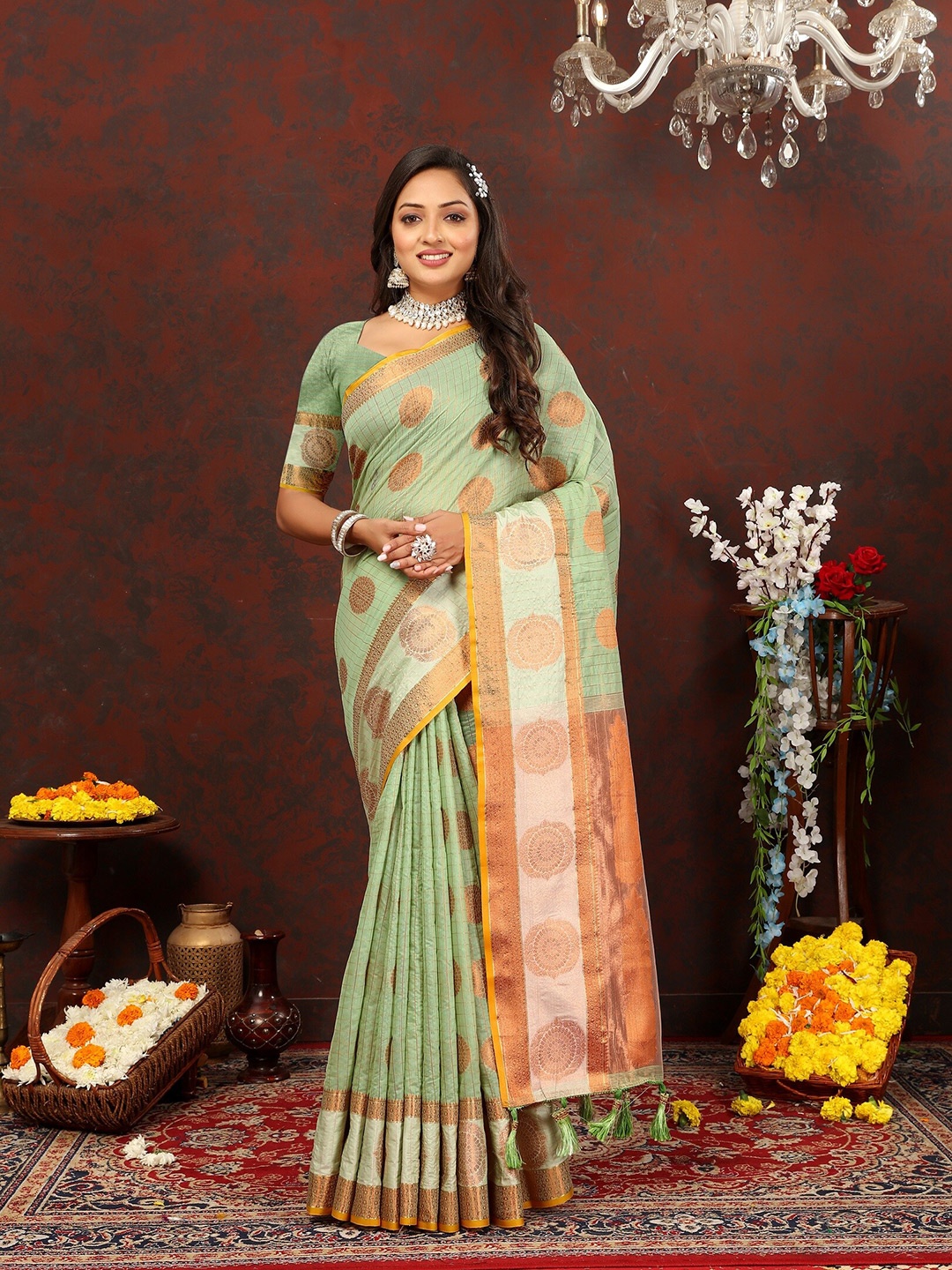 

VEDANT VASTRAM Ethnic Woven Design Zari Silk Cotton Saree, Green