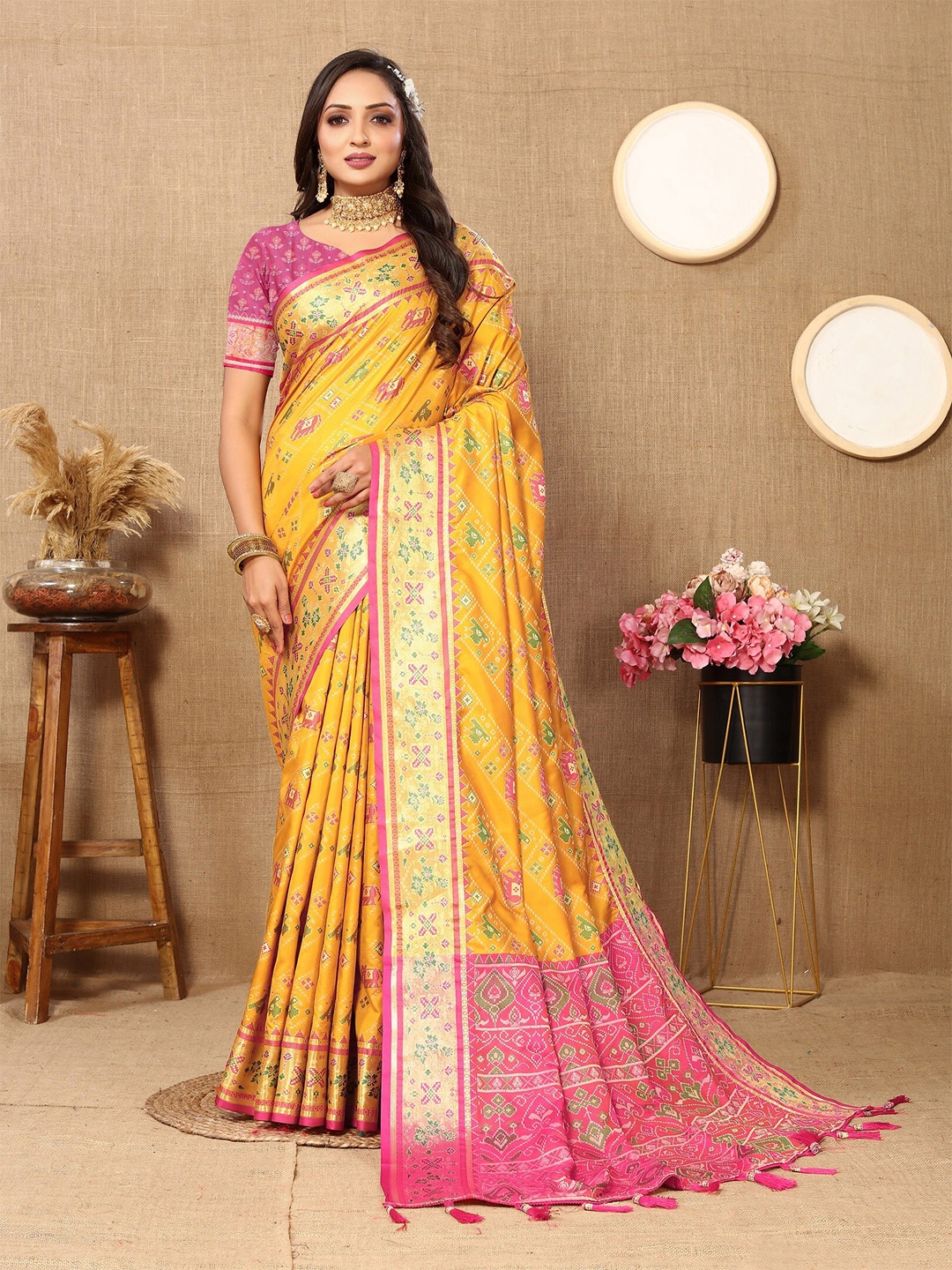 

VEDANT VASTRAM Ethnic Motifs Woven Design Zari Kanjeevaram Saree, Mustard