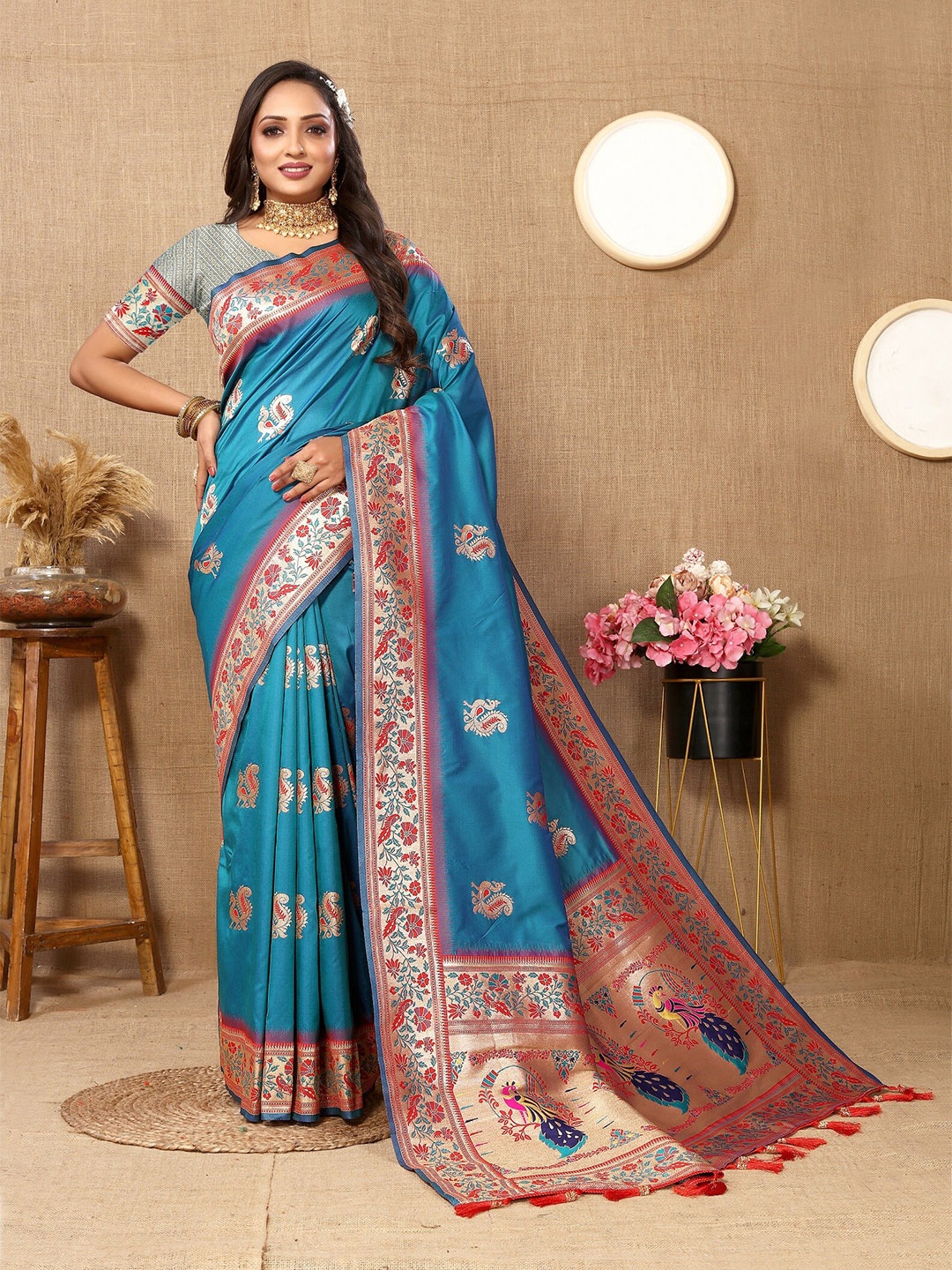 

VEDANT VASTRAM Ethnic Motifs Woven Design Saree, Blue