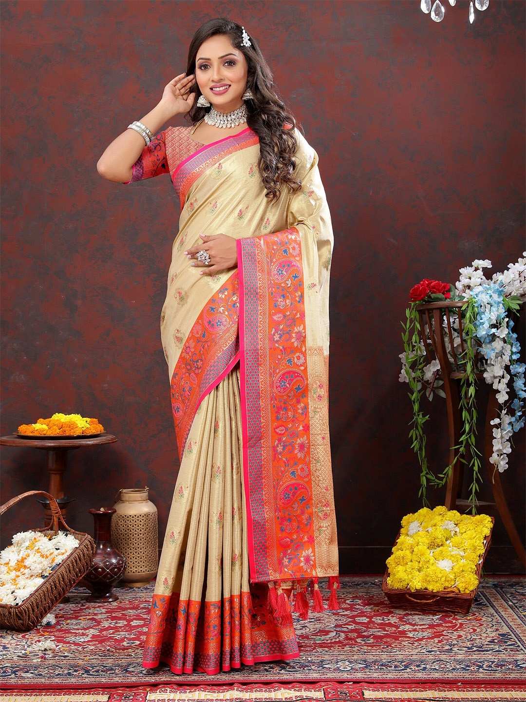 

VEDANT VASTRAM Ethnic Motifs Zari Saree, Beige