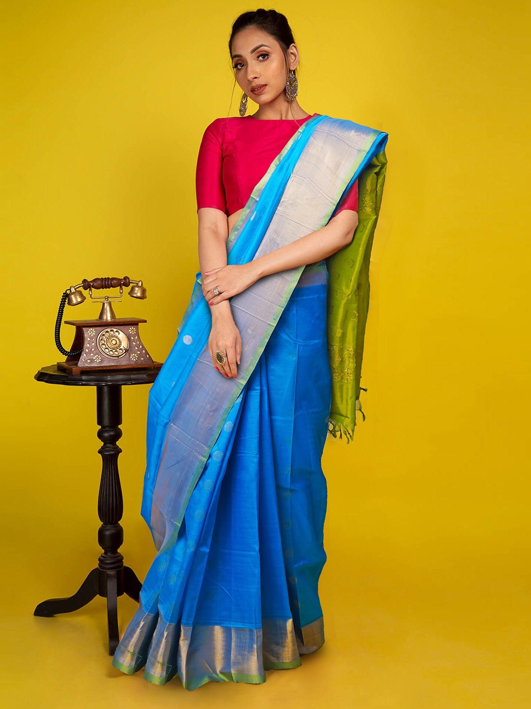 

Unnati Silks Ethnic Motif Woven Design Pure Silk Kanjeevaram Zari Saree, Blue