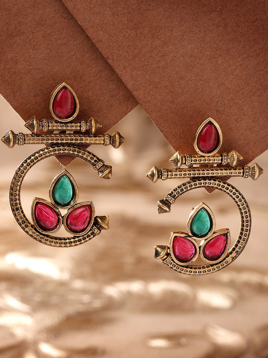 

KARATCART Gold Plated Kundan Drop Earrings