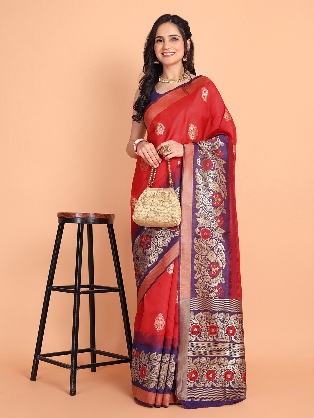 

Somras Woven Design Kanjeevaram Zari Saree, Red