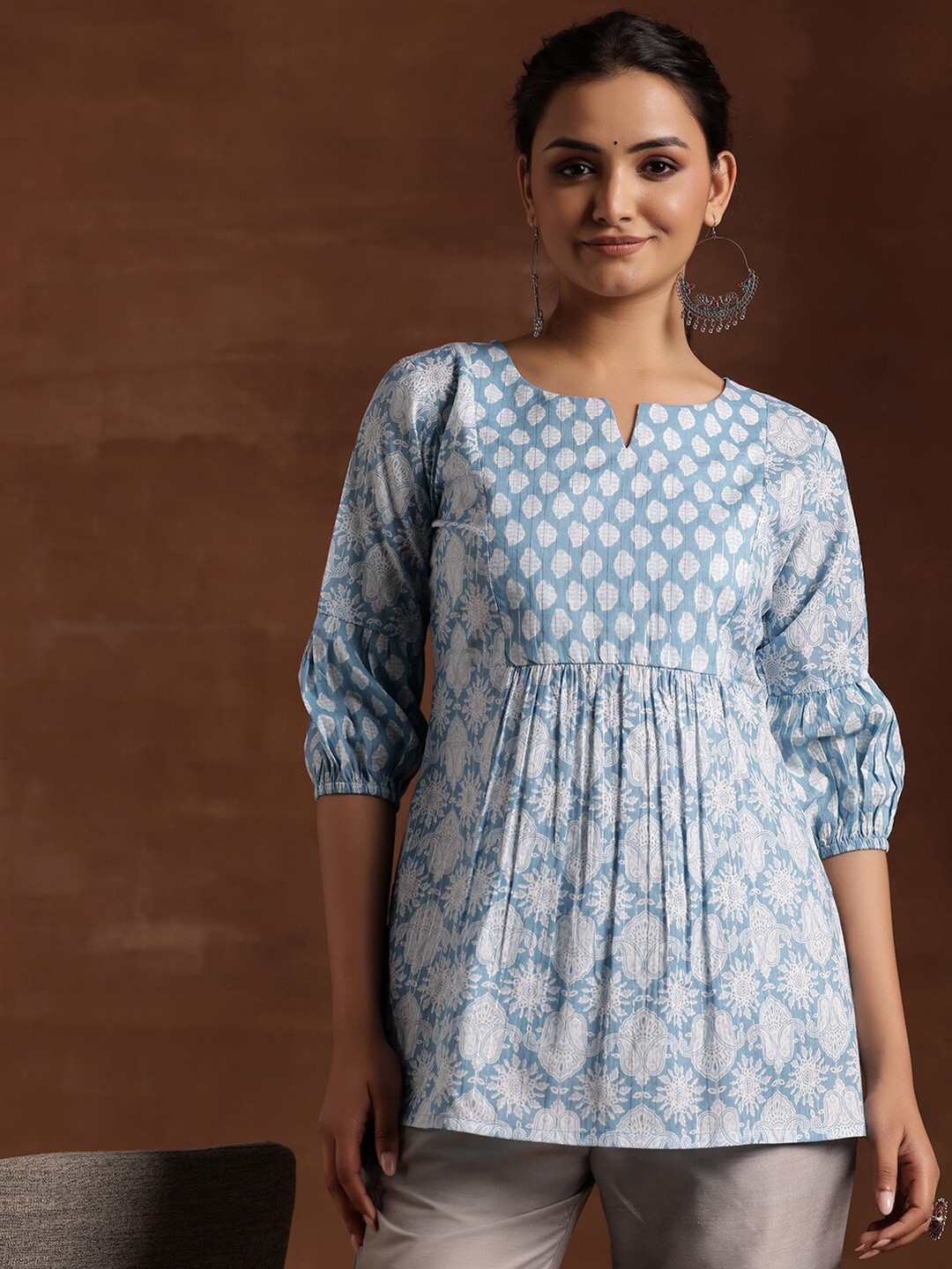 

Libas Floral Printed Printed Round Neck Three-Quarter Sleeves Pure Cotton Pleated Kurti, Blue