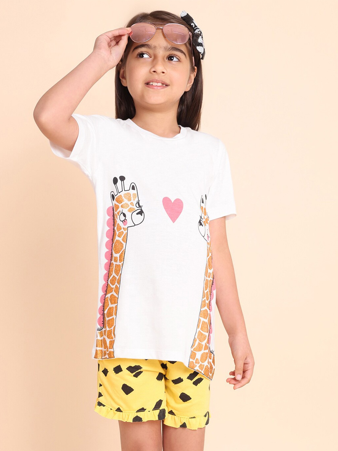 

YK Girls Printed T-shirt With Shorts, White