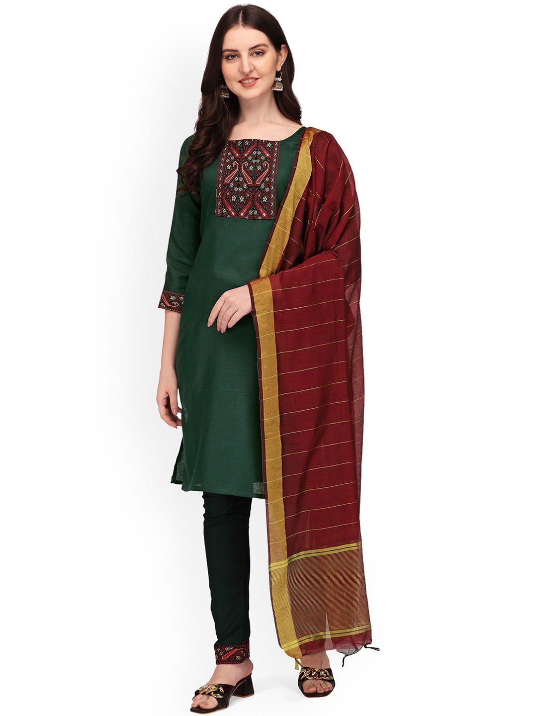 

BERISTON Women Floral Yoke Design Regular Thread Work Pure Cotton Kurta with Trousers & With Dupatta, Green