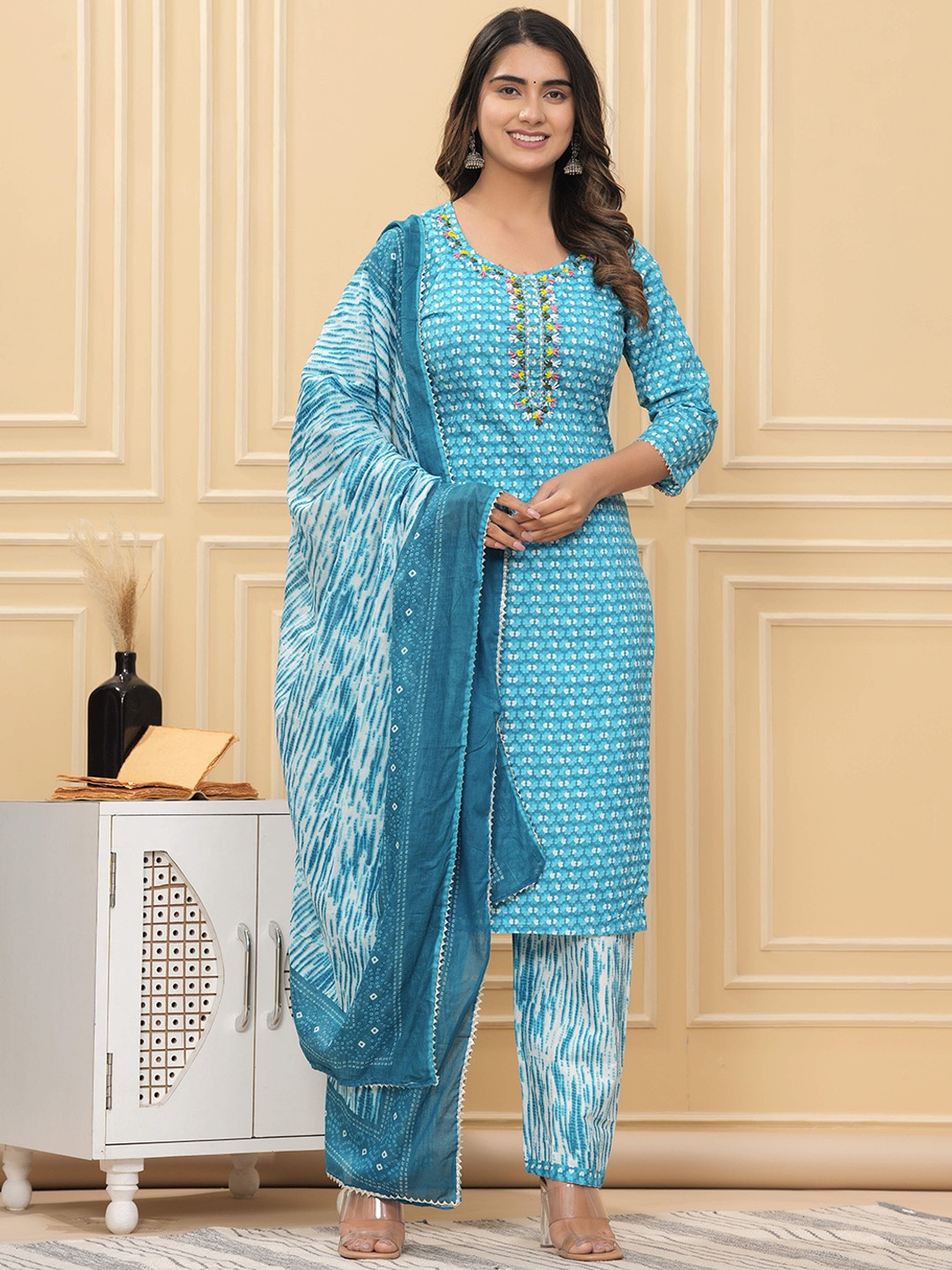 

Aimca Round Neck Floral Printed Pure Cotton Straight Kurta with Palazzo & Dupatta, Blue