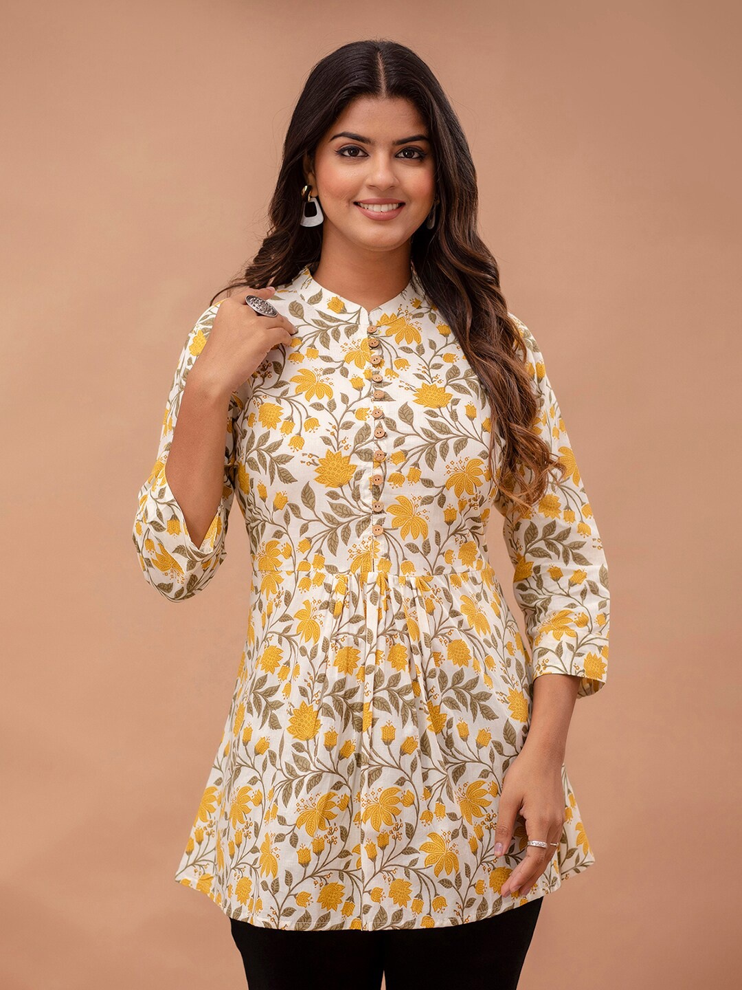 

FERANOID Floral Printed Mandarin Collar Pure Cotton A-Line Kurti, Yellow