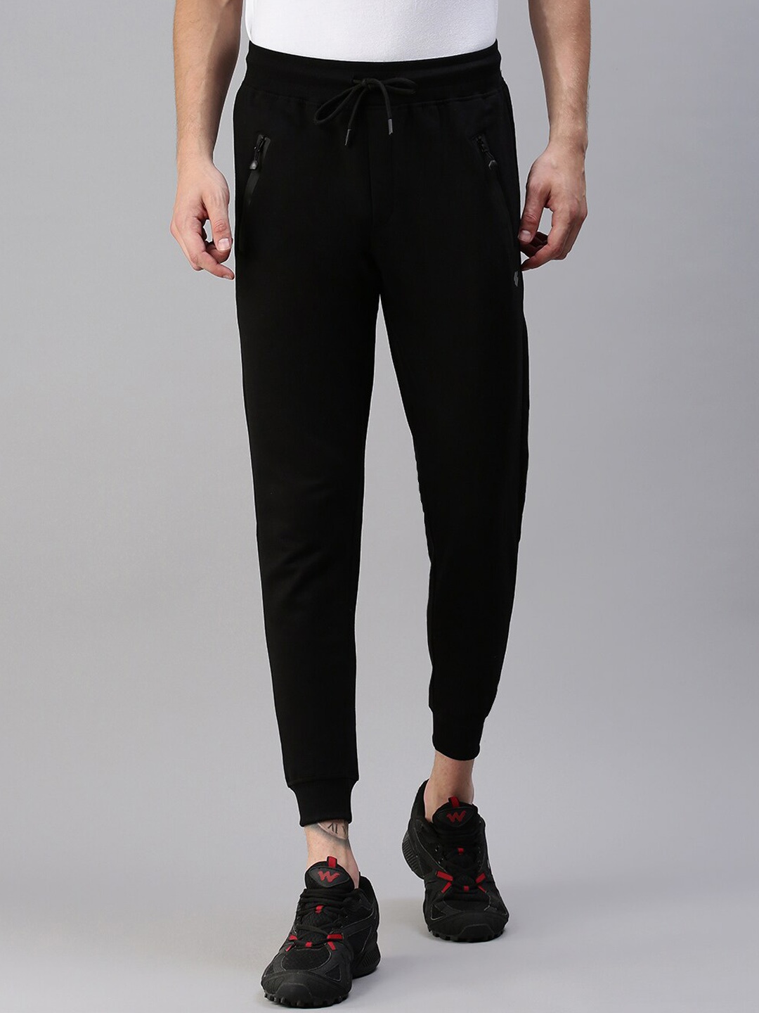 

ONN Men Mid Rise Joggers, Black