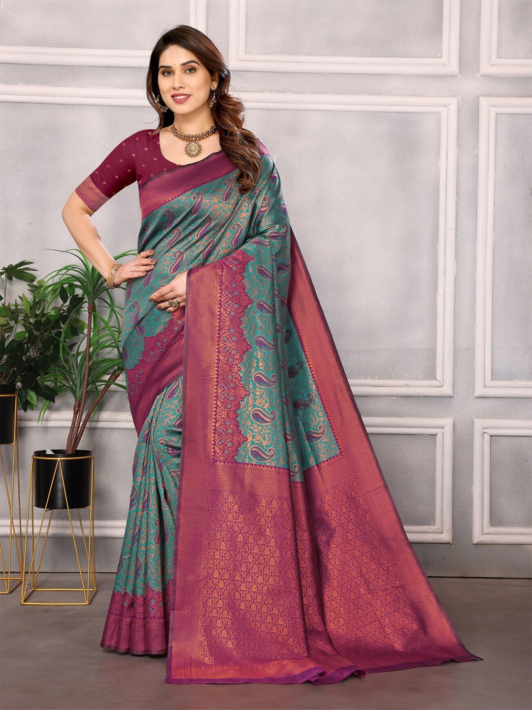 

vj fashion Paisley Woven Design Zari Banarasi Saree, Sea green