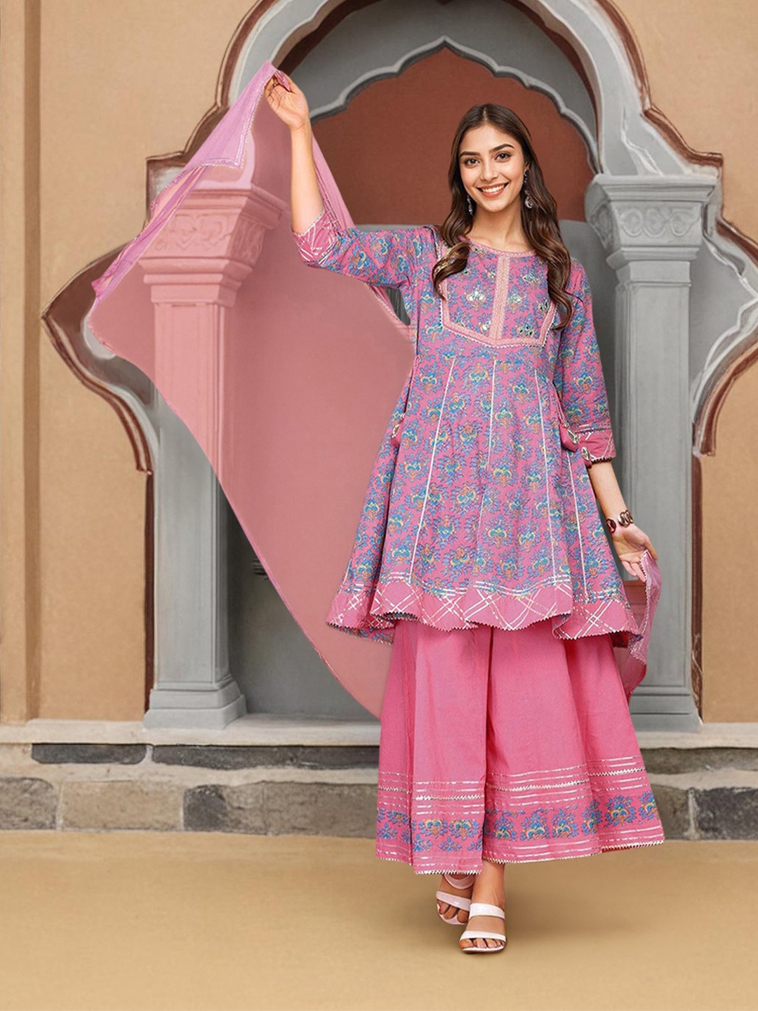 

Ishin Floral Printed Pure Cotton Anarkai Kurta with Sharara & Dupatta, Pink