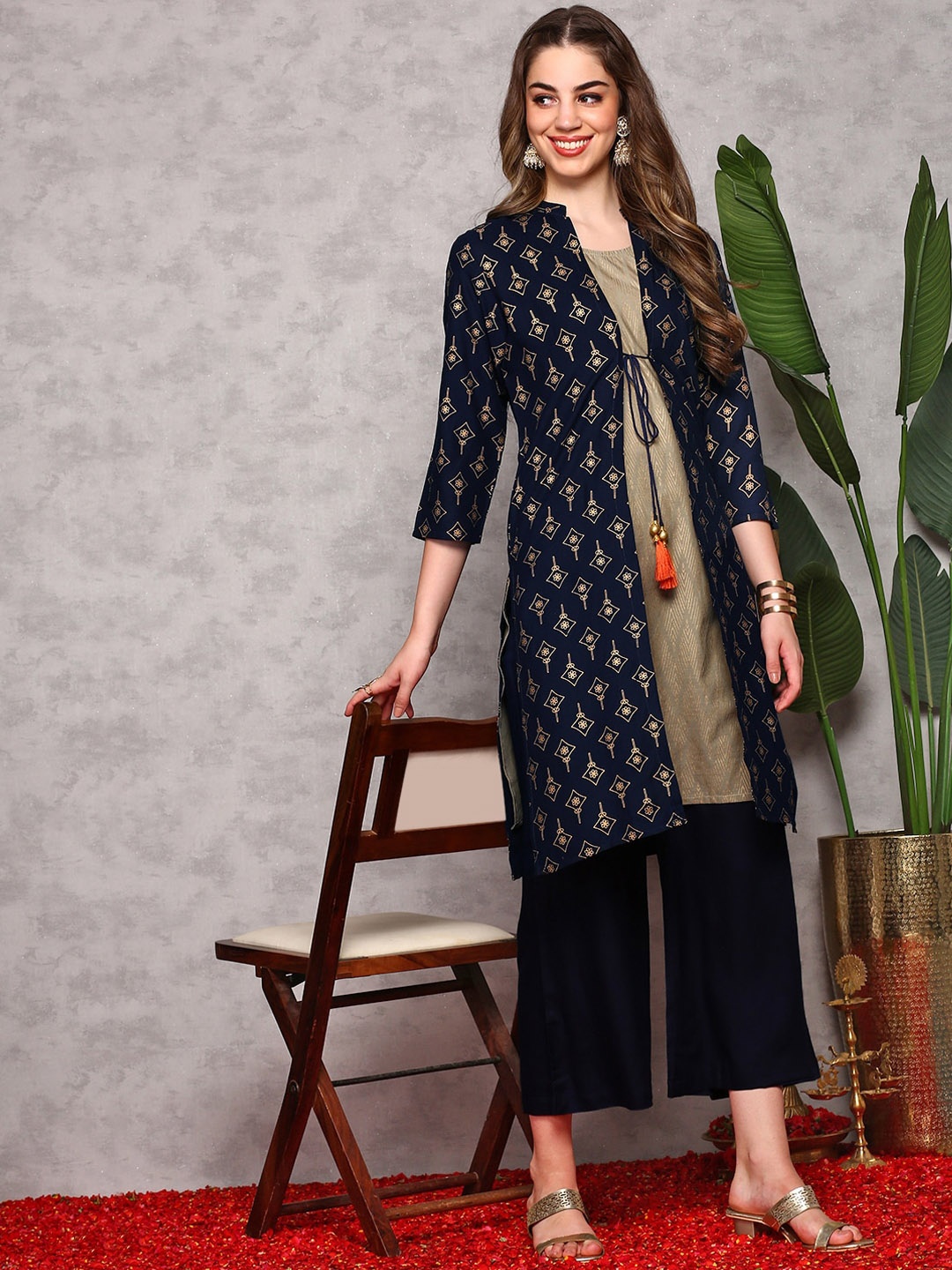 

Ishin Women Ethnic Motifs Printed Regular Straight Kurta with Palazzos, Teal