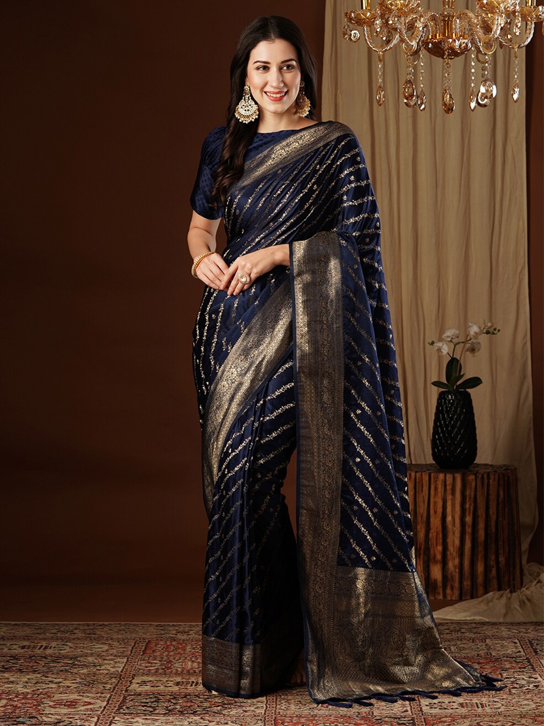 

FLOURIOUS Floral Woven Design Zari Satin Banarasi Saree, Navy blue