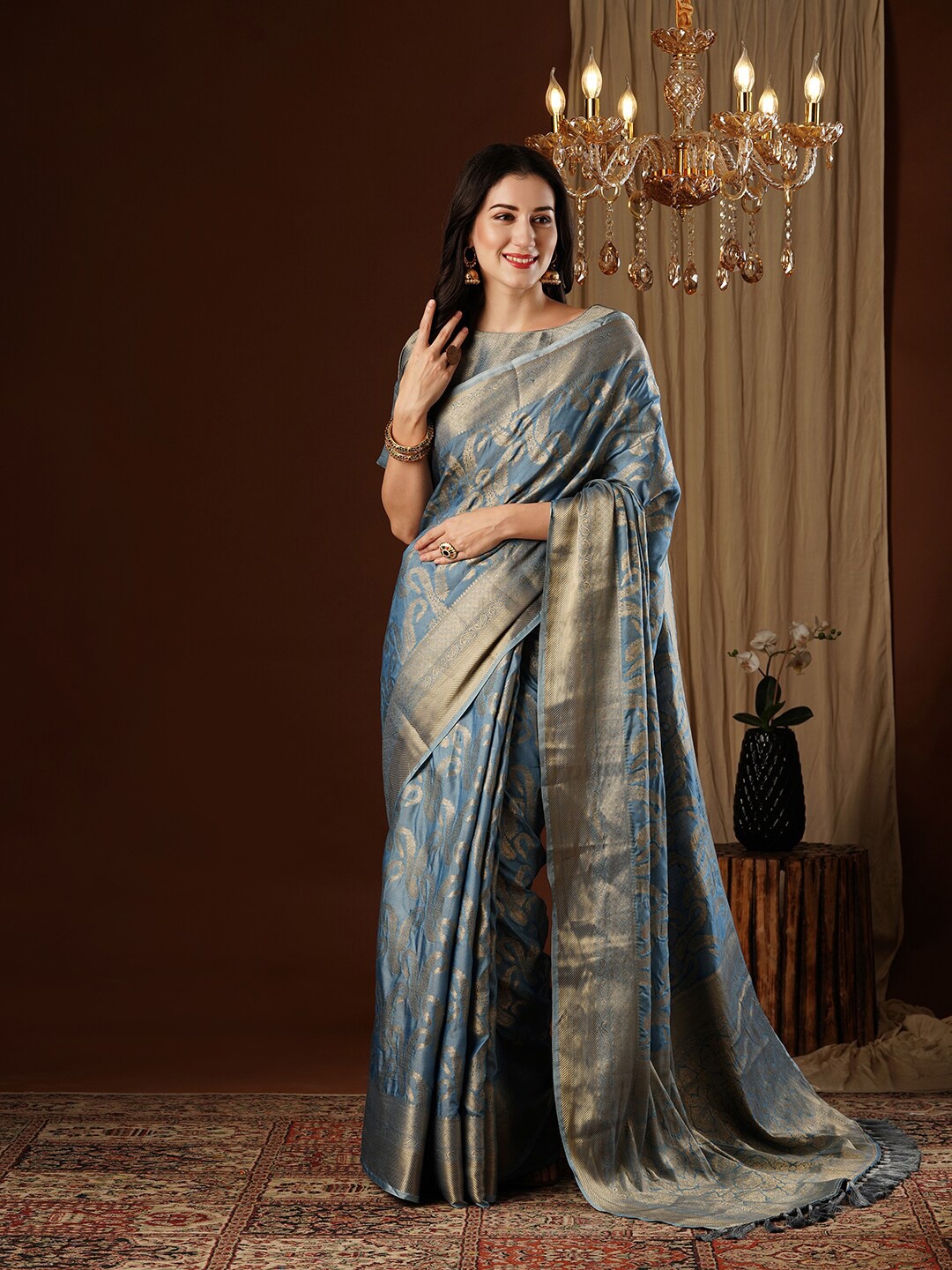 

FLOURIOUS Ethnic Motifs Woven Design Zari Pure Silk Banarasi Saree, Grey