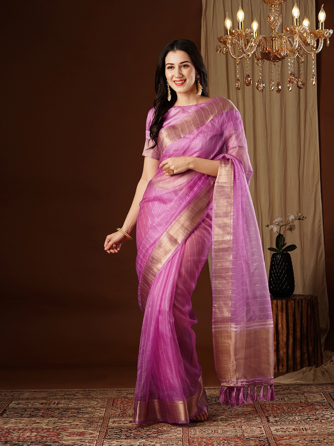 

FLOURIOUS Embellished Zari Organza Kanjeevaram Saree, Lavender