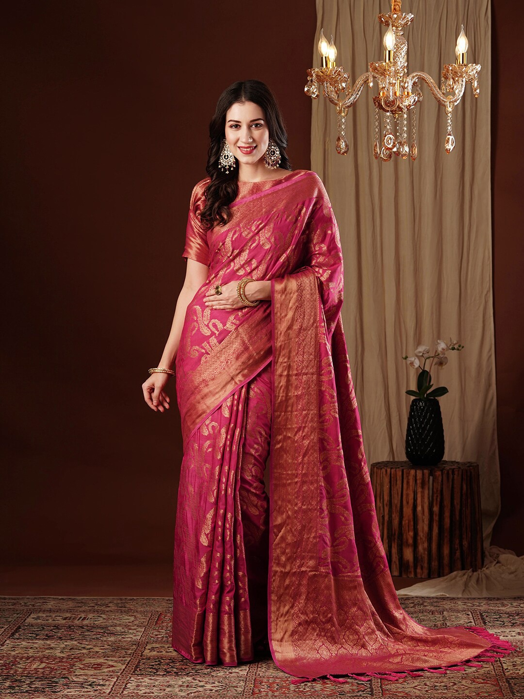 

FLOURIOUS Ethnic Motifs Woven Design Zari Pure Silk Banarasi Saree, Pink