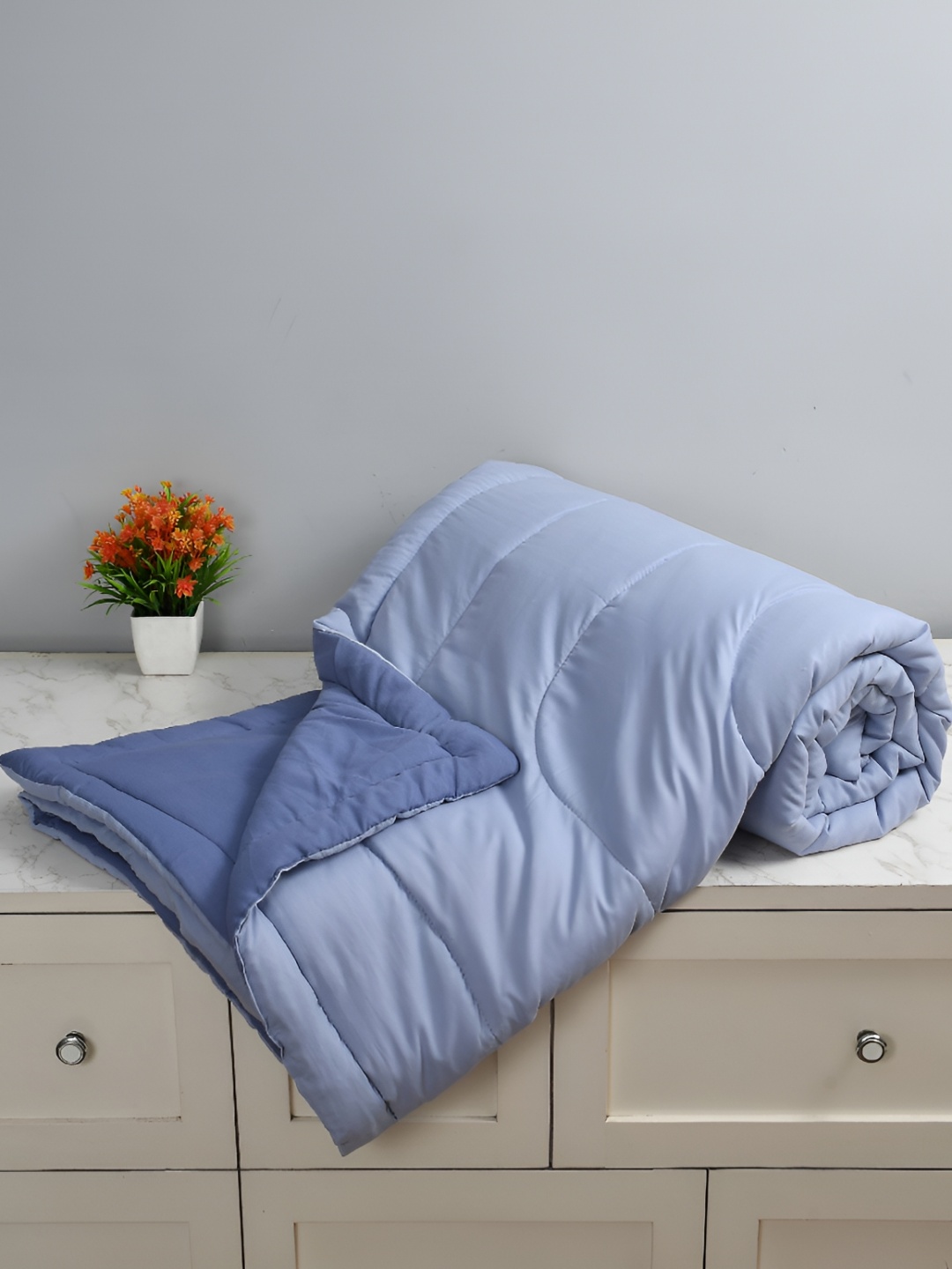 

Florida Blue Microfiber Bed Comforter