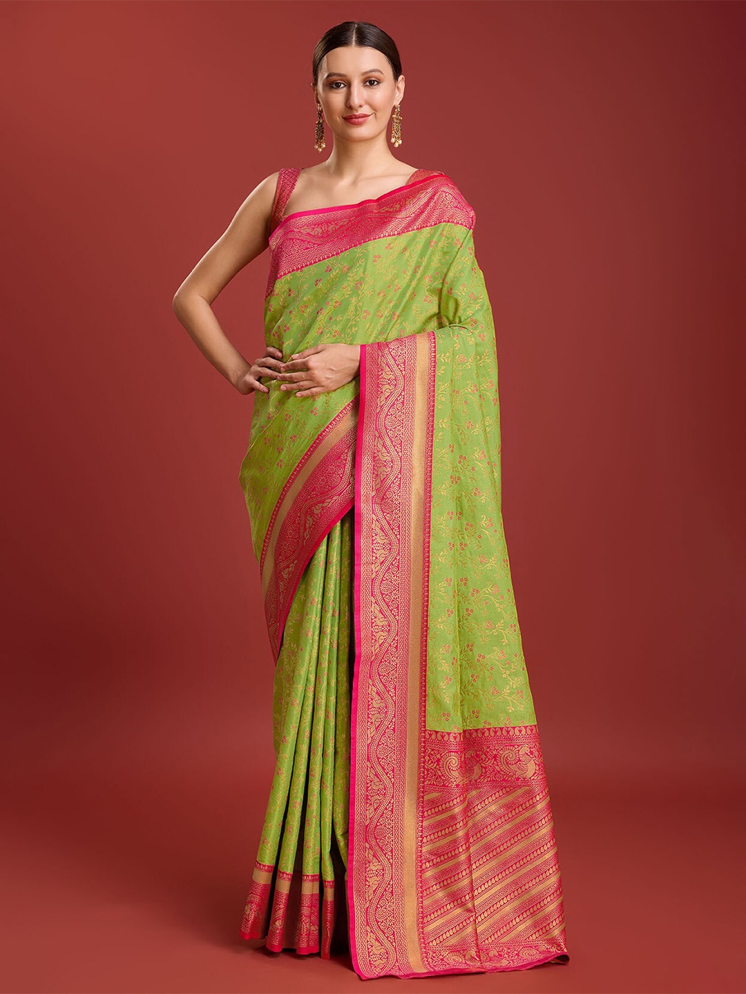 

MONJOLIKA FASHION Woven Design Zari Tissue Banarasi Saree, Green