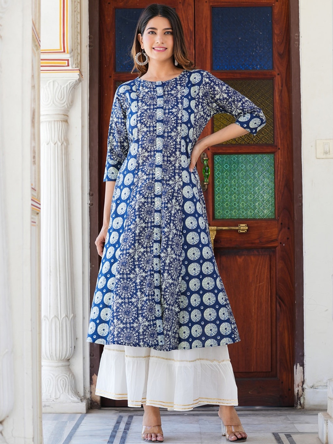 

KALINI Geometric Printed Round Neck Three-Quarter Sleeves Cotton Kurta, Blue