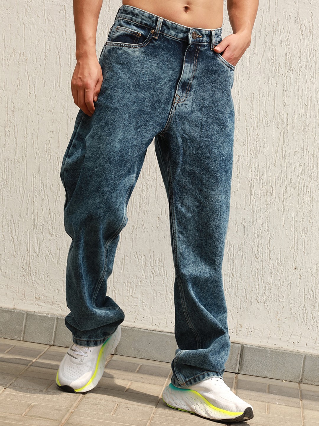 

Hubberholme Men Straight Fit Clean Look Light Fade Pure Cotton Jeans, Blue