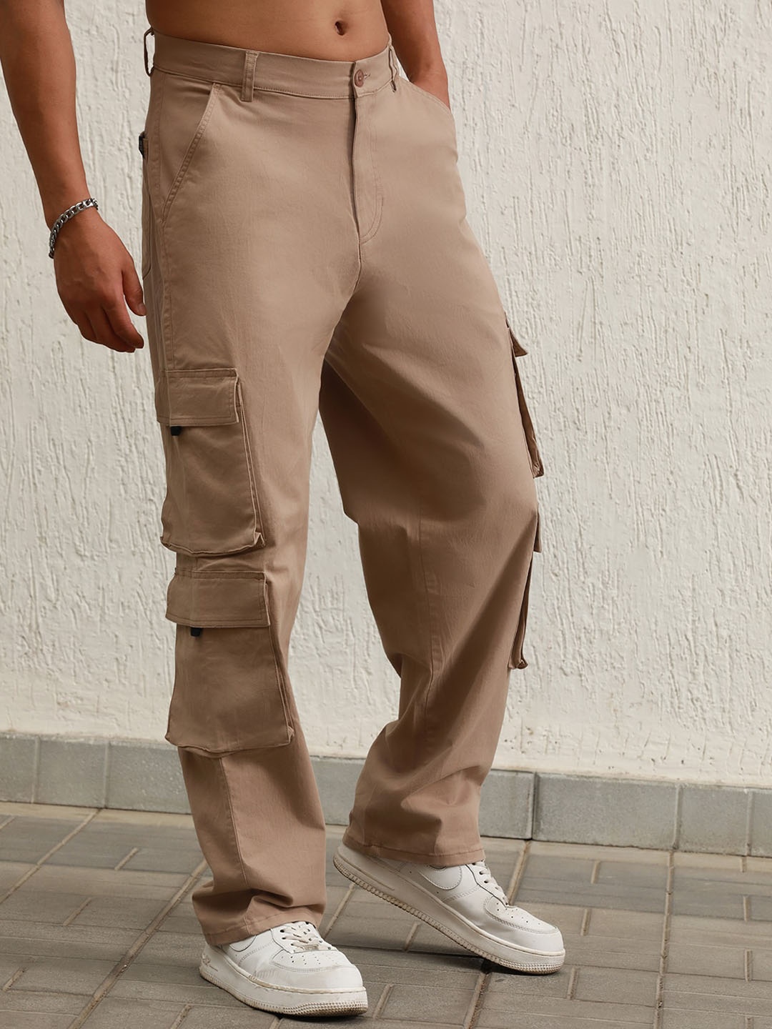 

Hubberholme Men Relaxed Straight Leg Loose Fit Cotton Cargo Trousers, Taupe