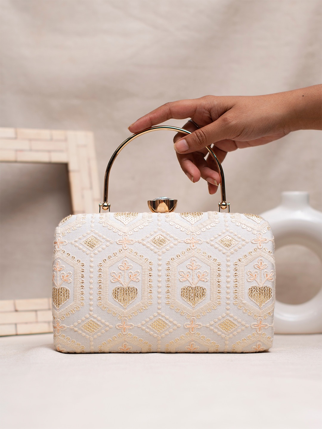 

ARTKLIM Embroidered Box Clutch, White