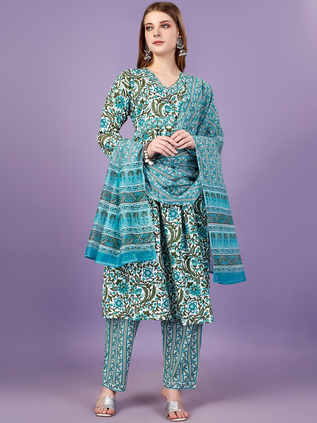 

BERISTON Floral Printed V-Neck Kurta with Trousers & With Dupatta, Blue