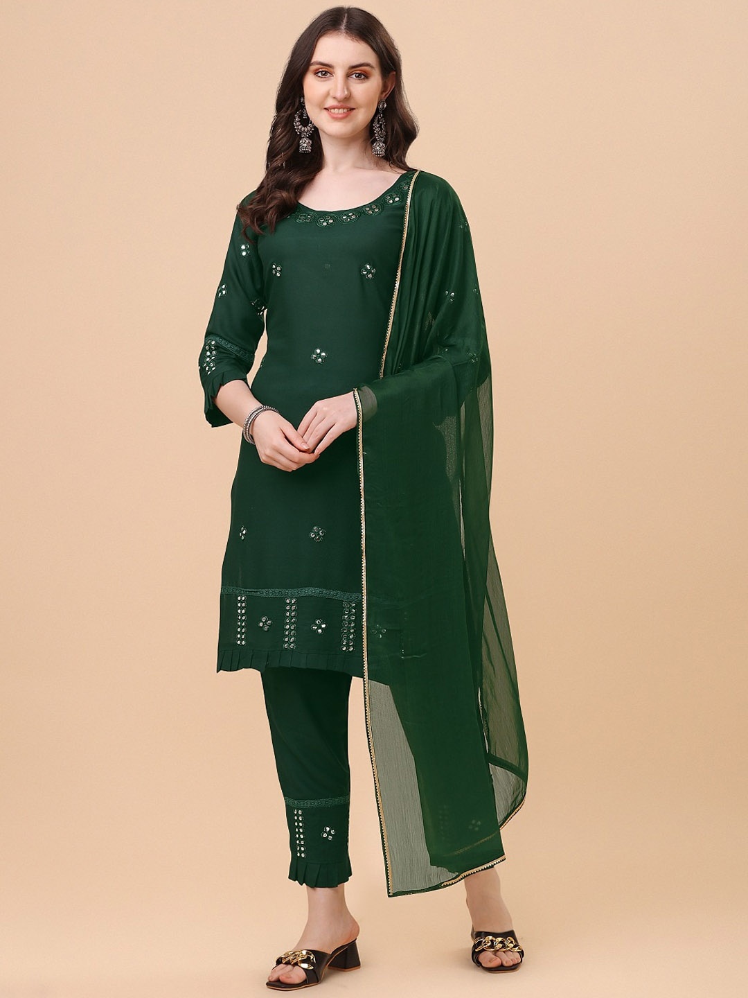 

BERISTON Ethnic Motifs Embroidered Regular Aari Work Straight Kurta WithTrousers & Dupatta, Green