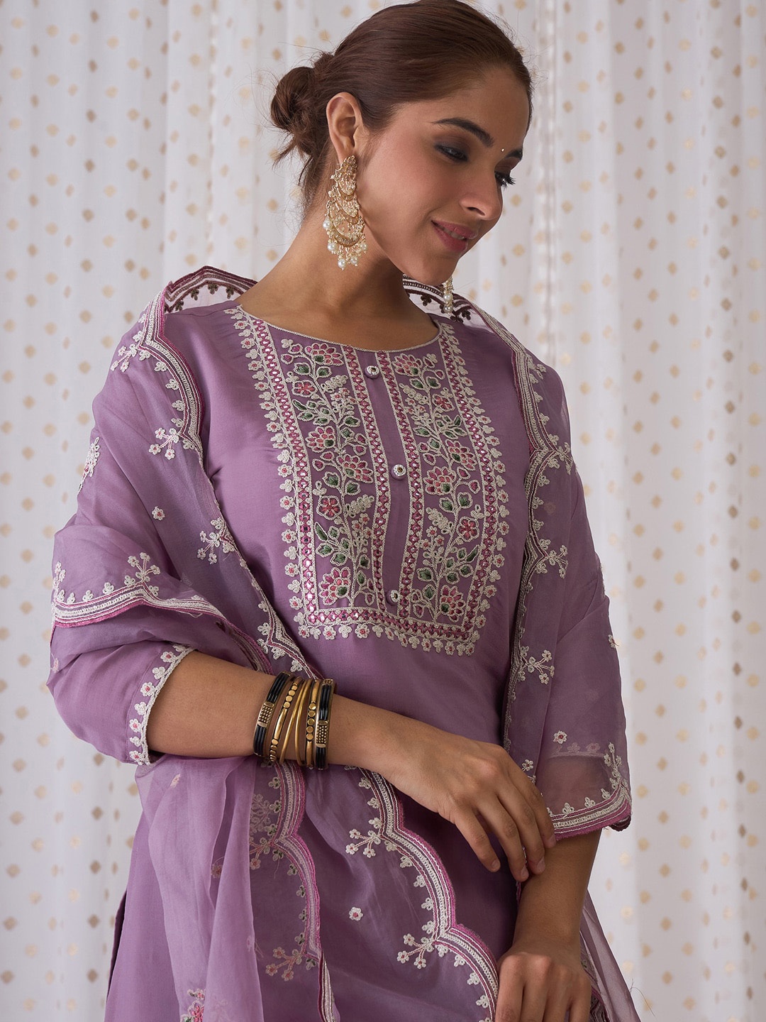 

Indo Era Floral Embroidered Round Neck Thread Work Kurta with Trousers & Dupatta, Lavender