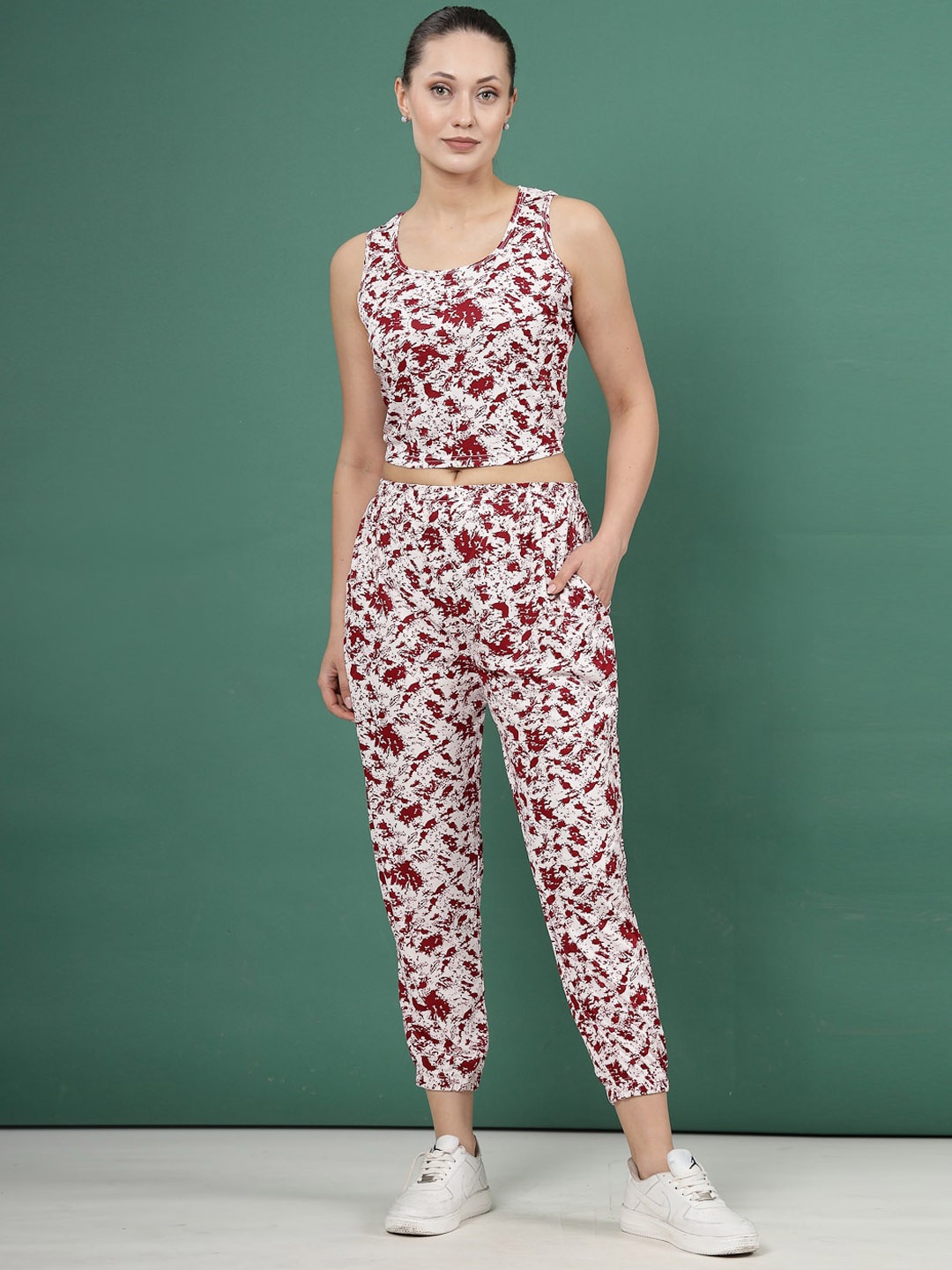 

Clora Creation Printed Sleeveless Top And Joggers Co-Ords, Maroon