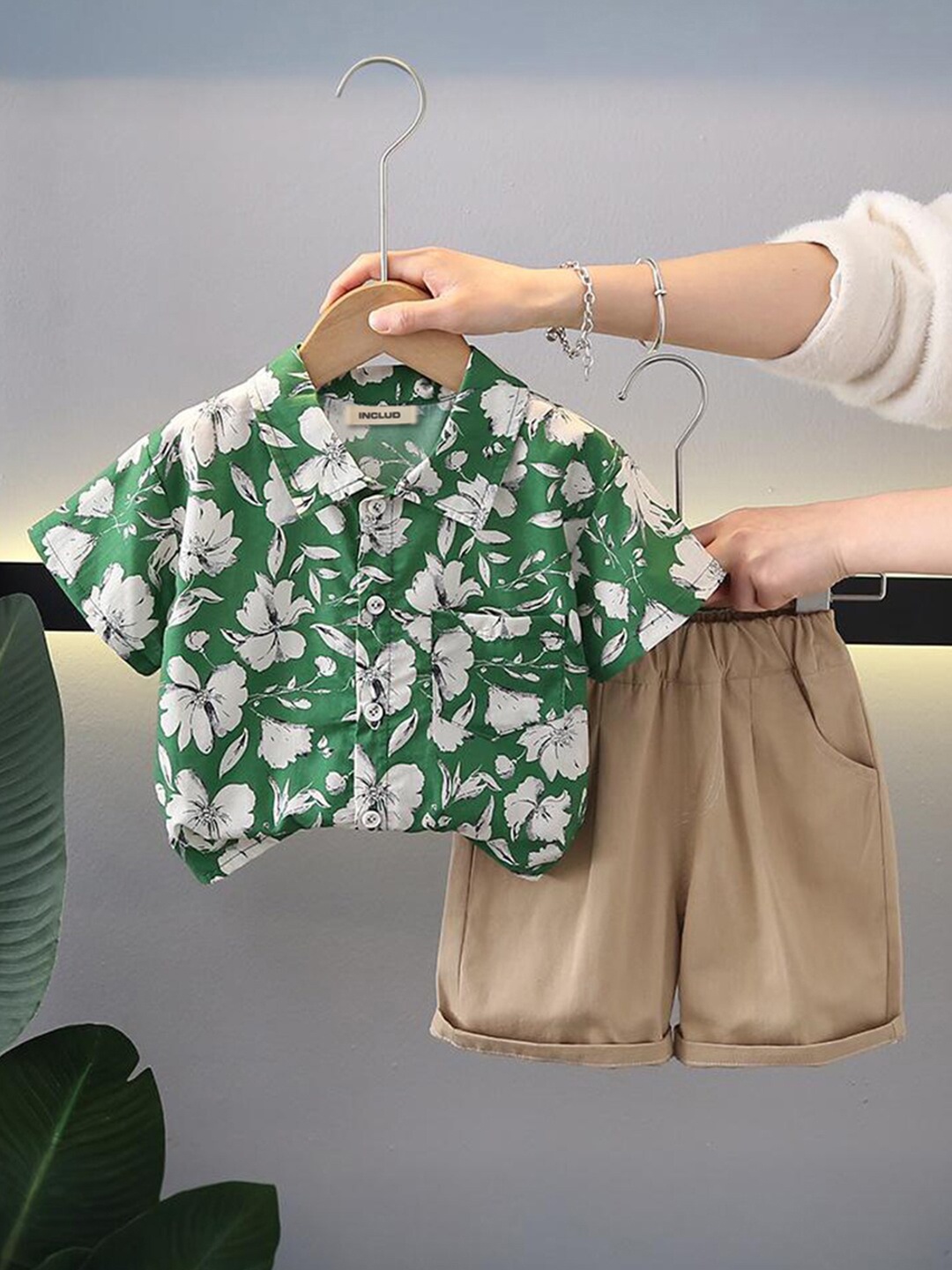 INCLUD Boys Shirt Collar Short Sleeves Printed Shirt with Shorts, Green