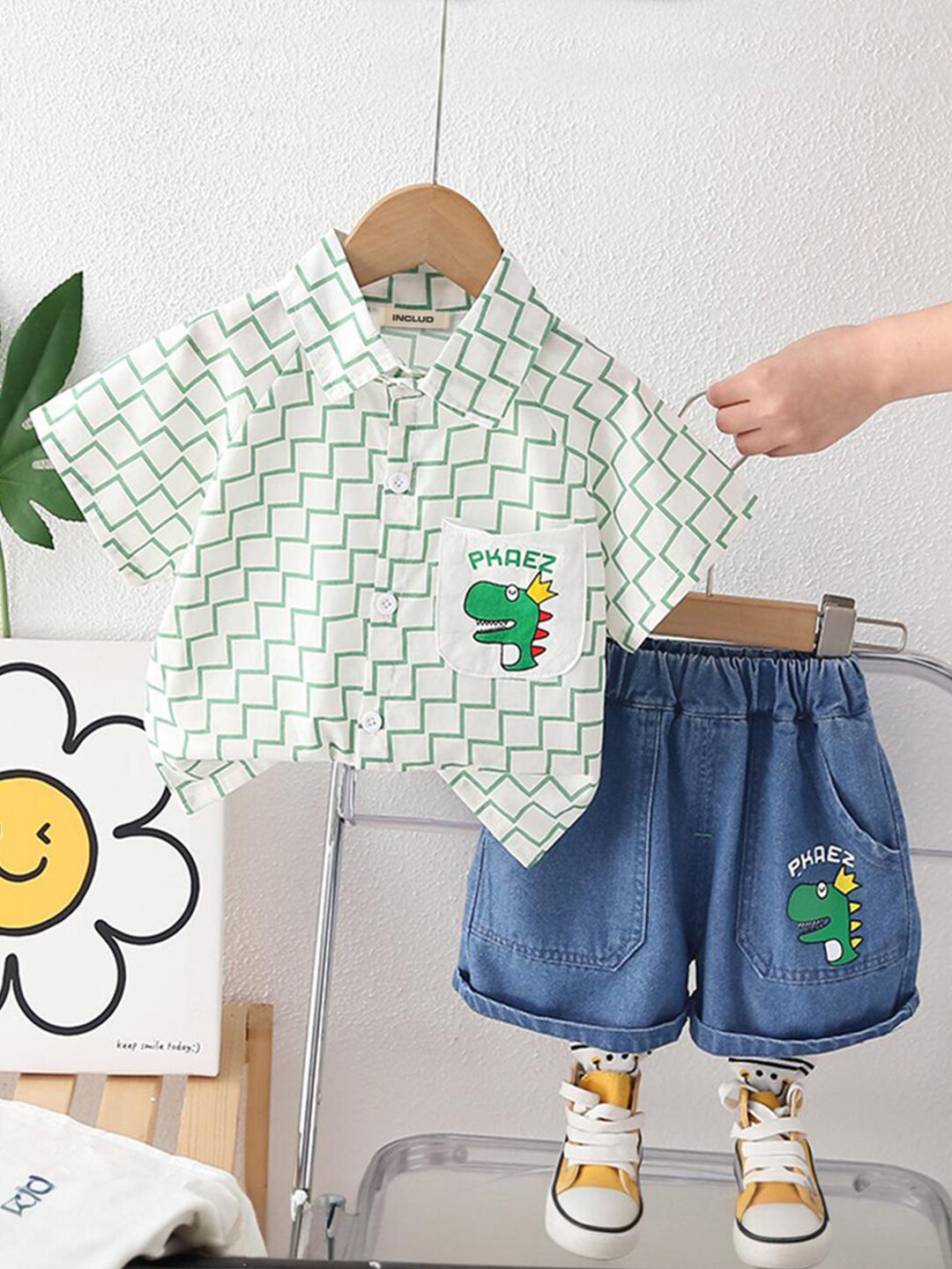 

INCLUD Boys Printed Shirt With Short, Green