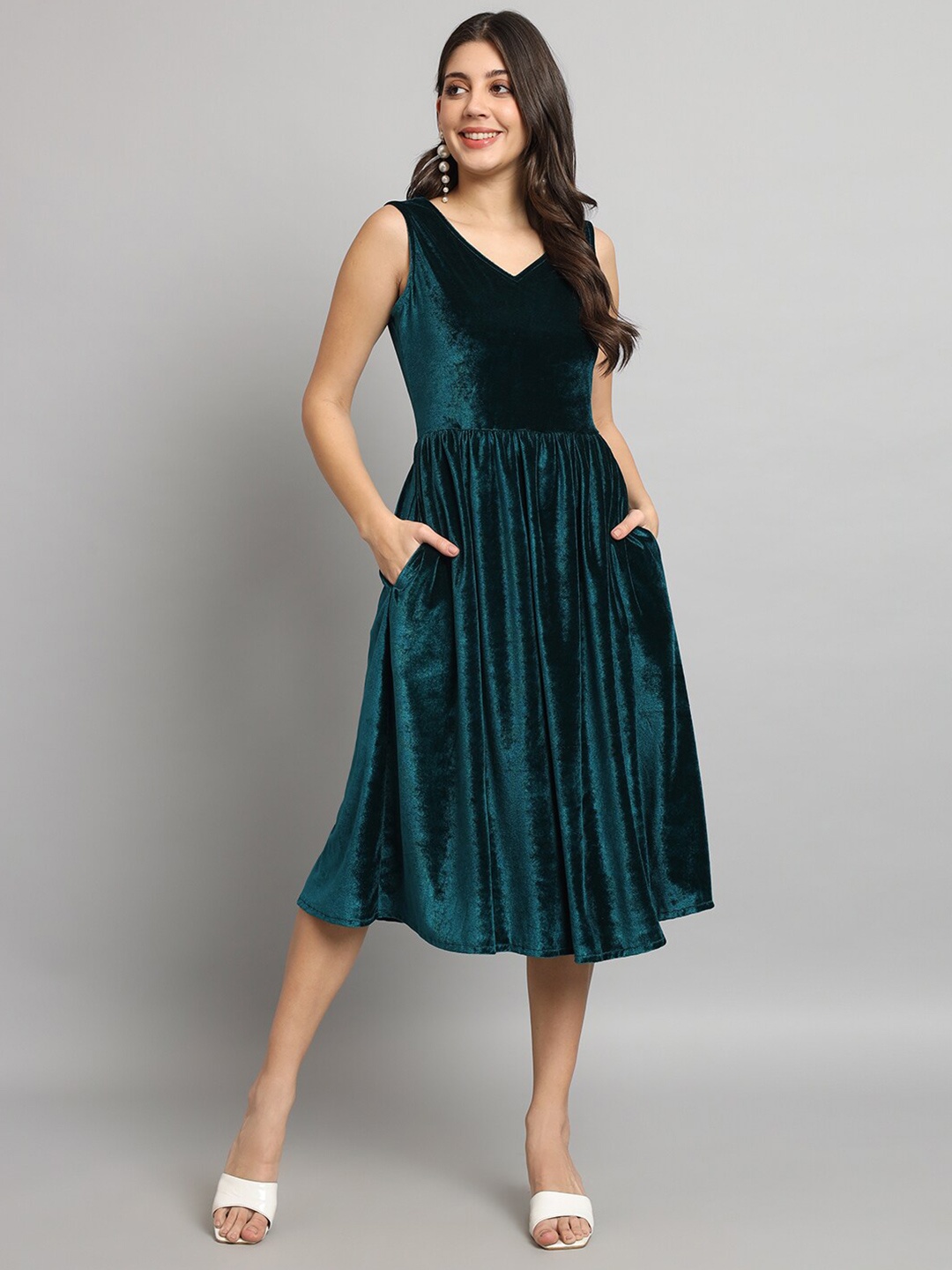 

VAARARO V-Neck Velvet Fit & Flare Midi Dress, Green