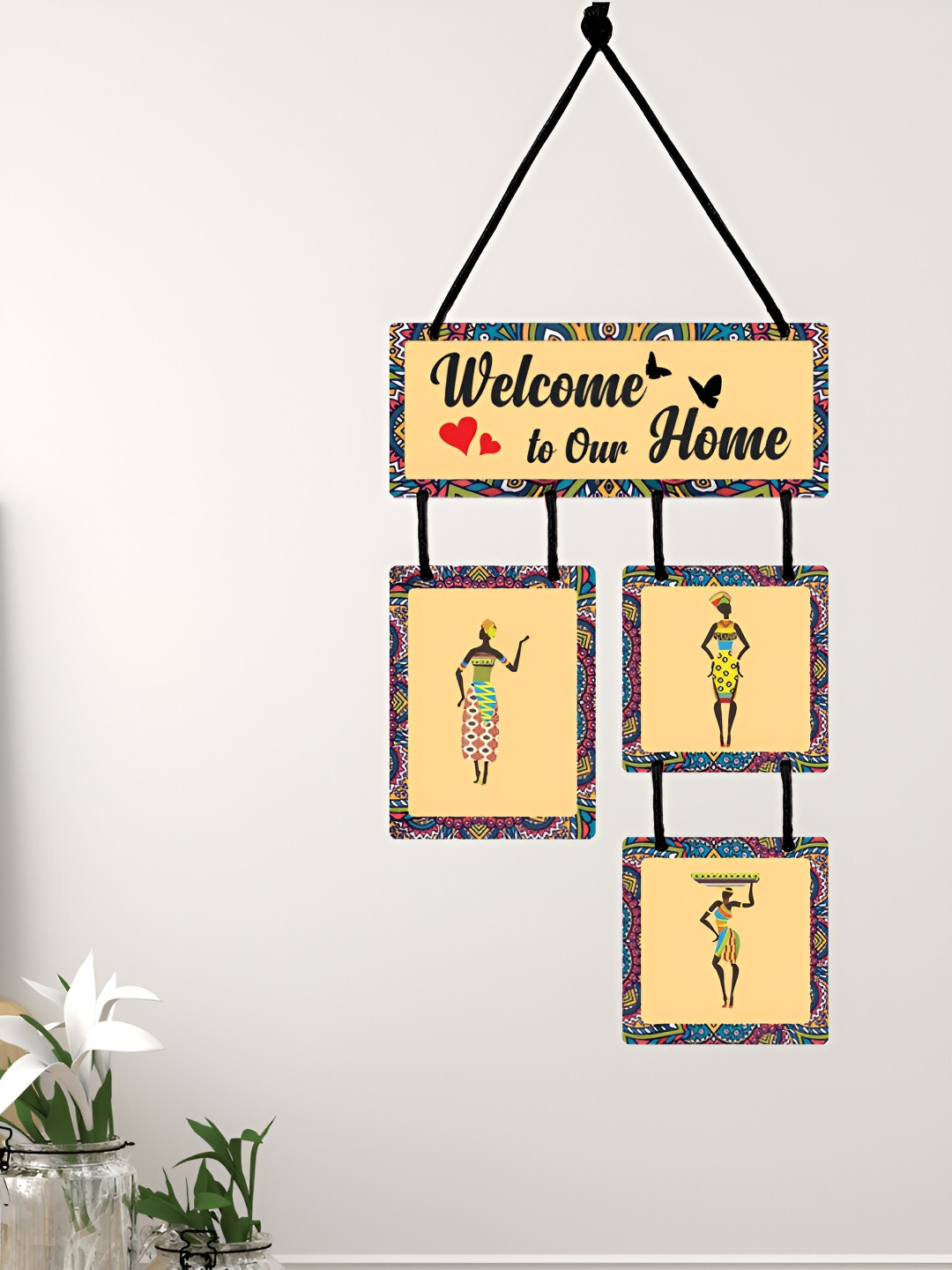 

CVANU Beige & Pink Printed Hanging Wall Decor