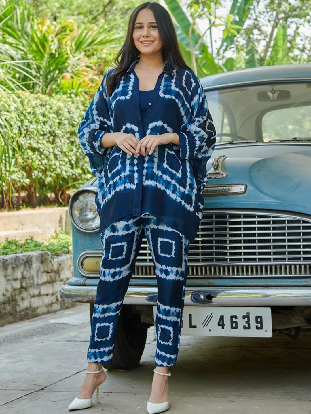 

ISHA TRADE Tie & Dye Dyed Top, Shrug & Palazzos, Blue
