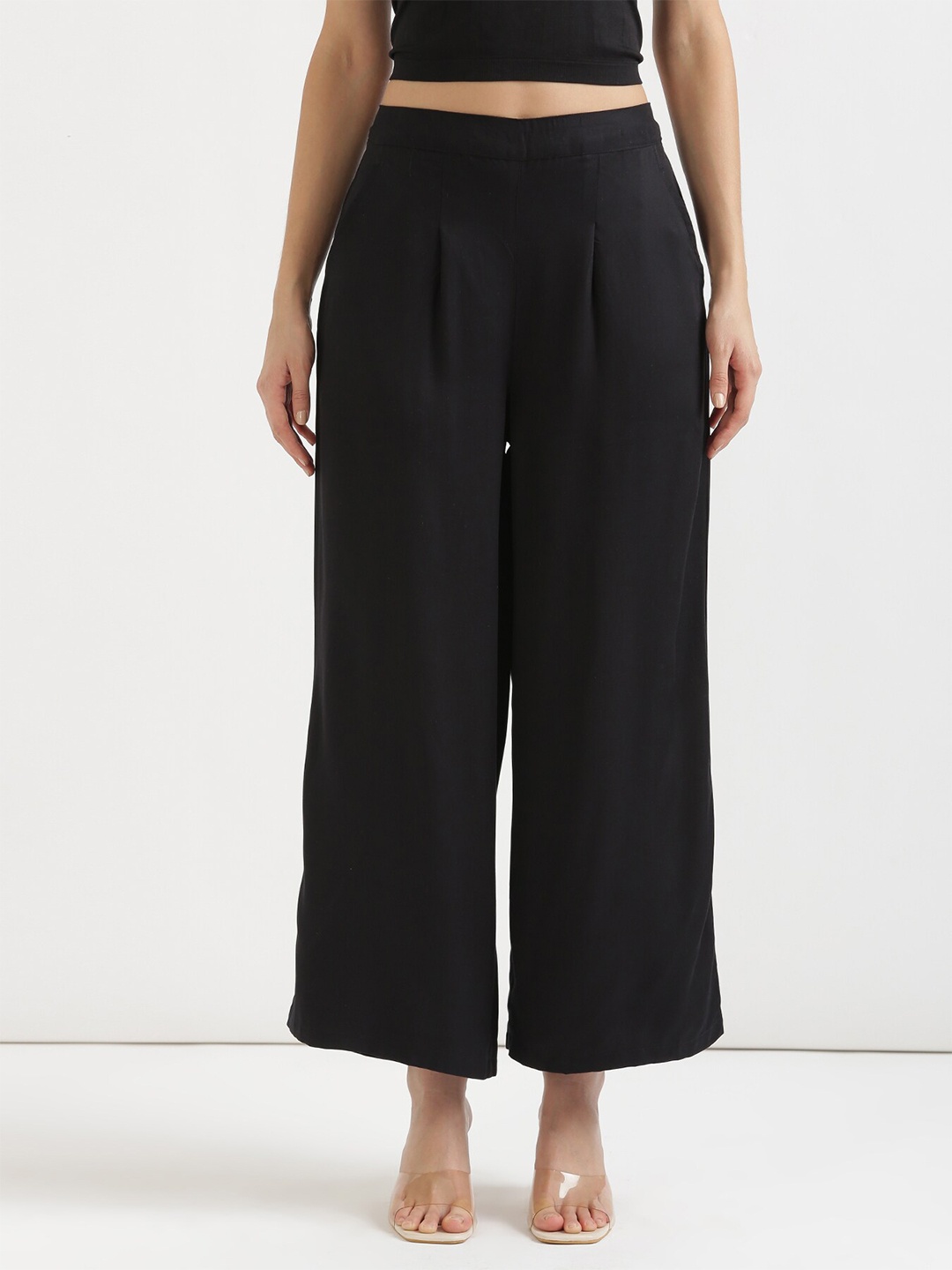 

SAADAA Wide Leg Mid Rise Palazzos, Black