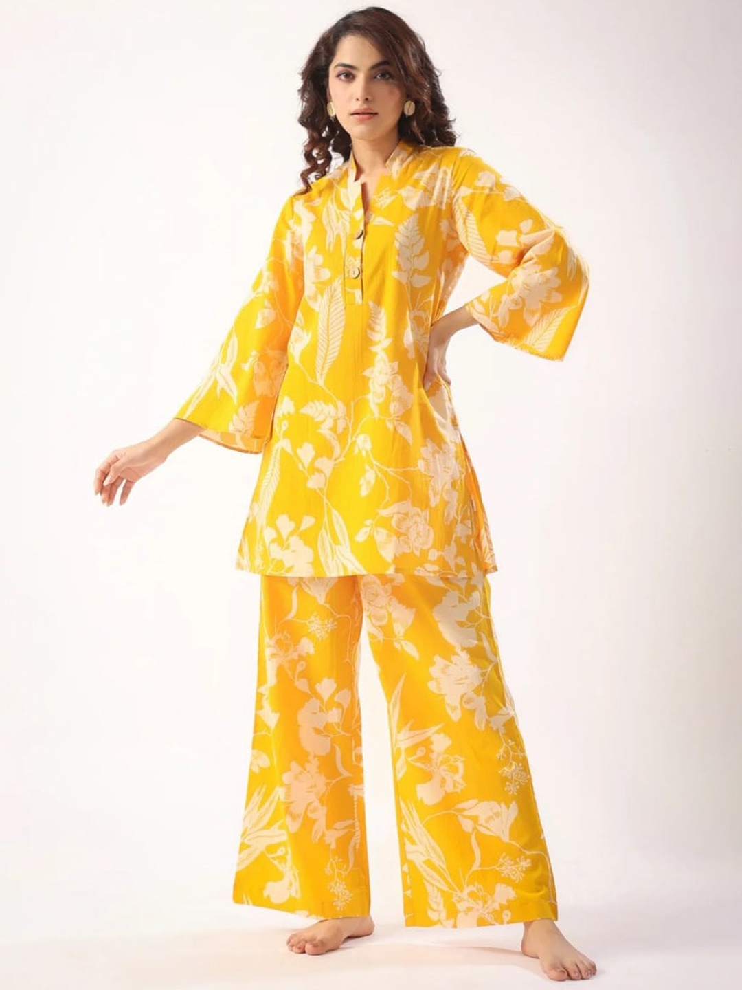 

ISHA TRADE Floral Printed Mandarin Collar Linen Tunic With Palazzos, Yellow