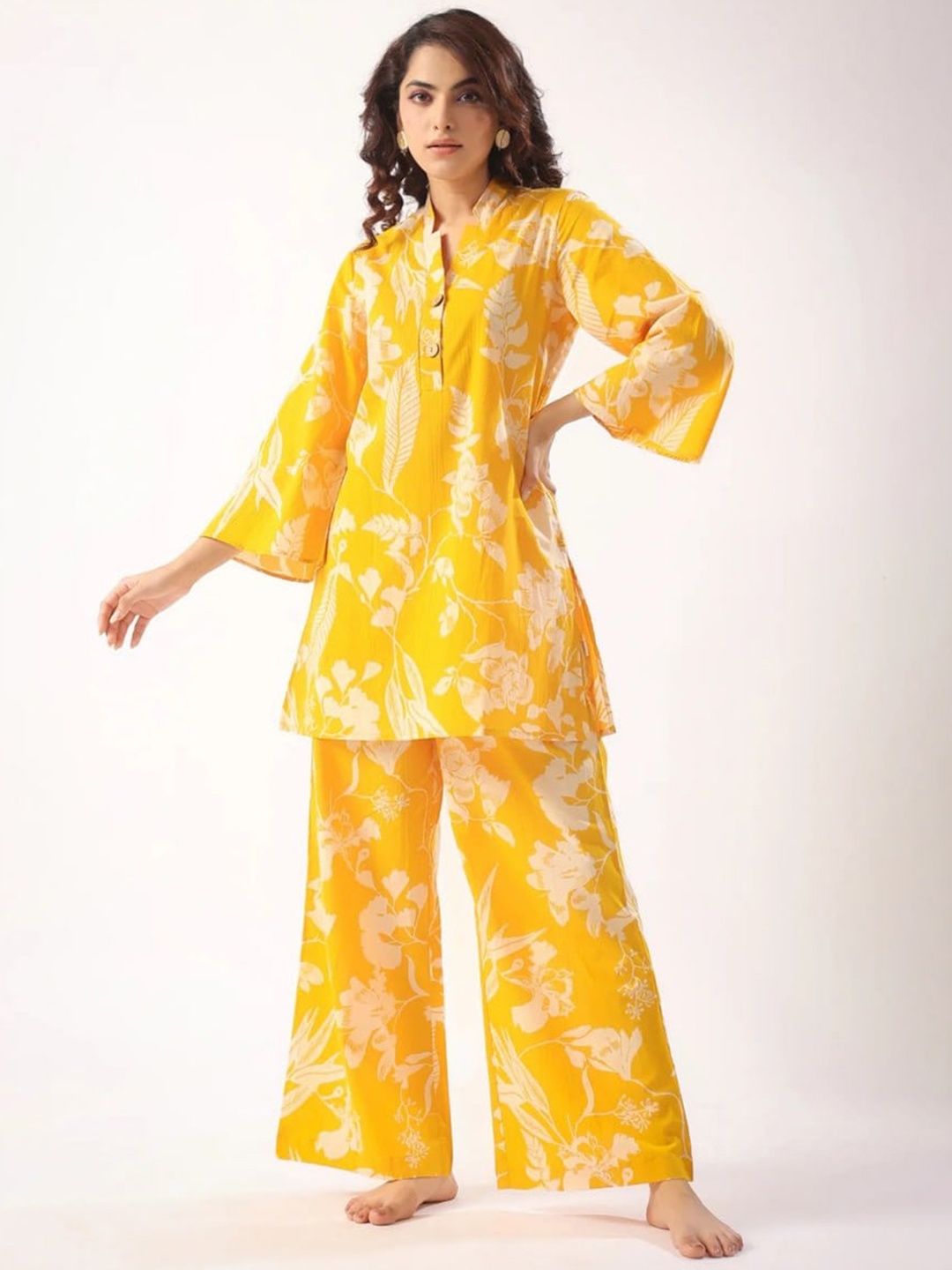 

ISHA TRADE Floral Printed Mandarin Collar Linen Tunic With Palazzos, Yellow