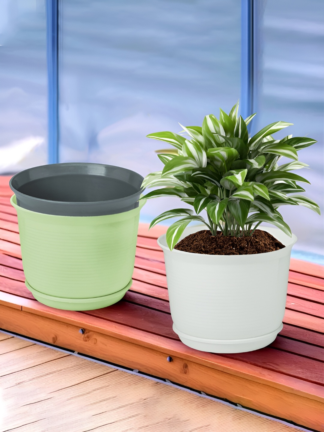 

Kuber Industries White & Green 3 Pcs Flower Pot Planters With Tray