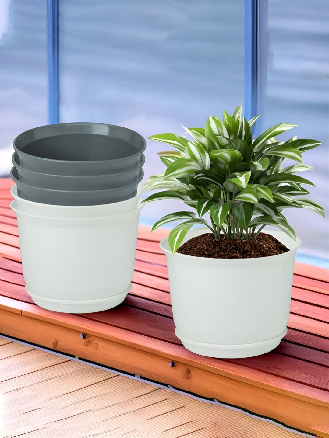 

Kuber Industries White & Grey 6 Pieces Flower Pot Planters With Tray