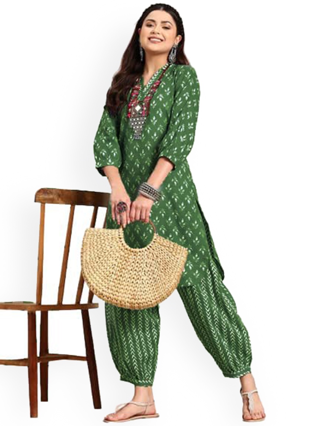 

KALINI Ethnic Motifs Printed Cuffed Sleeves Kurta with Salwar, Green