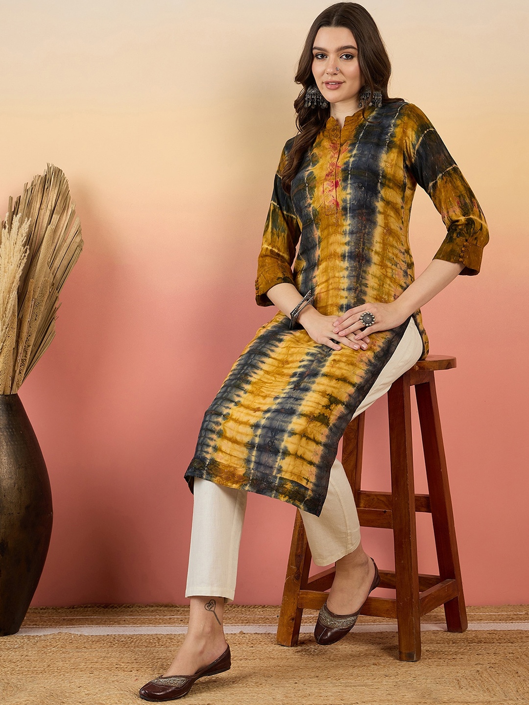 

Anouk Dyed Print Band Collar Straight Kurta, Mustard