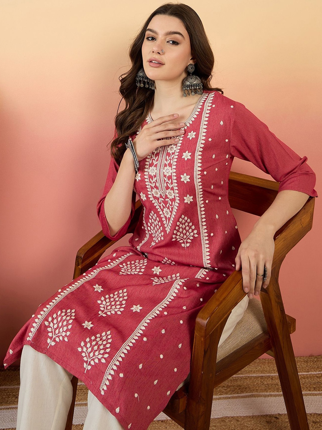 

Anouk Ethnic Motifs Embroidered Cotton Panelled Straight Kurta, Pink