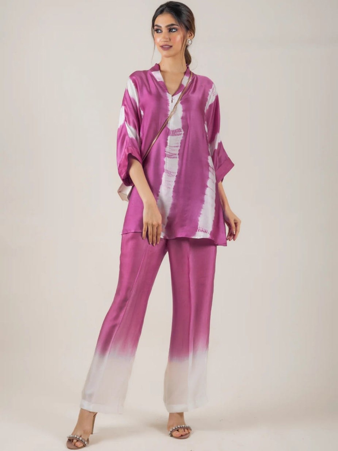 

ISHA TRADE Tie & Dye Dyed V-Neck Top And Trouser, Pink