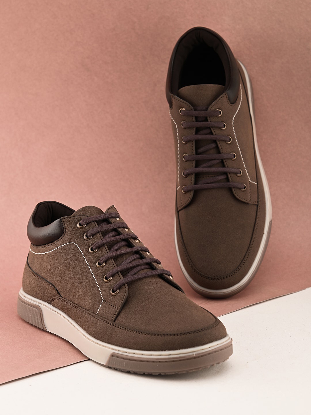 

The Roadster Lifestyle Co. Men Brown Round Toe Memory Foam Sneakers